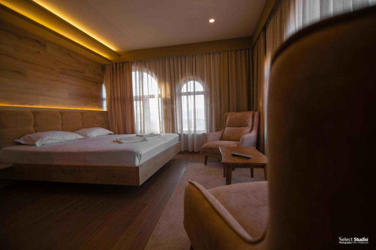 Sahati Hotel & Restaurant Корча Екстериор снимка