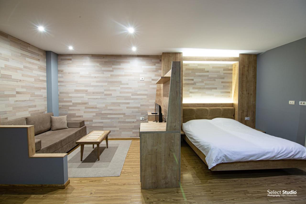 Sahati Hotel & Restaurant Корча Екстериор снимка