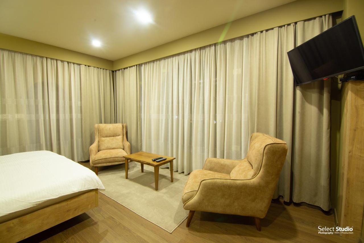 Sahati Hotel & Restaurant Корча Екстериор снимка