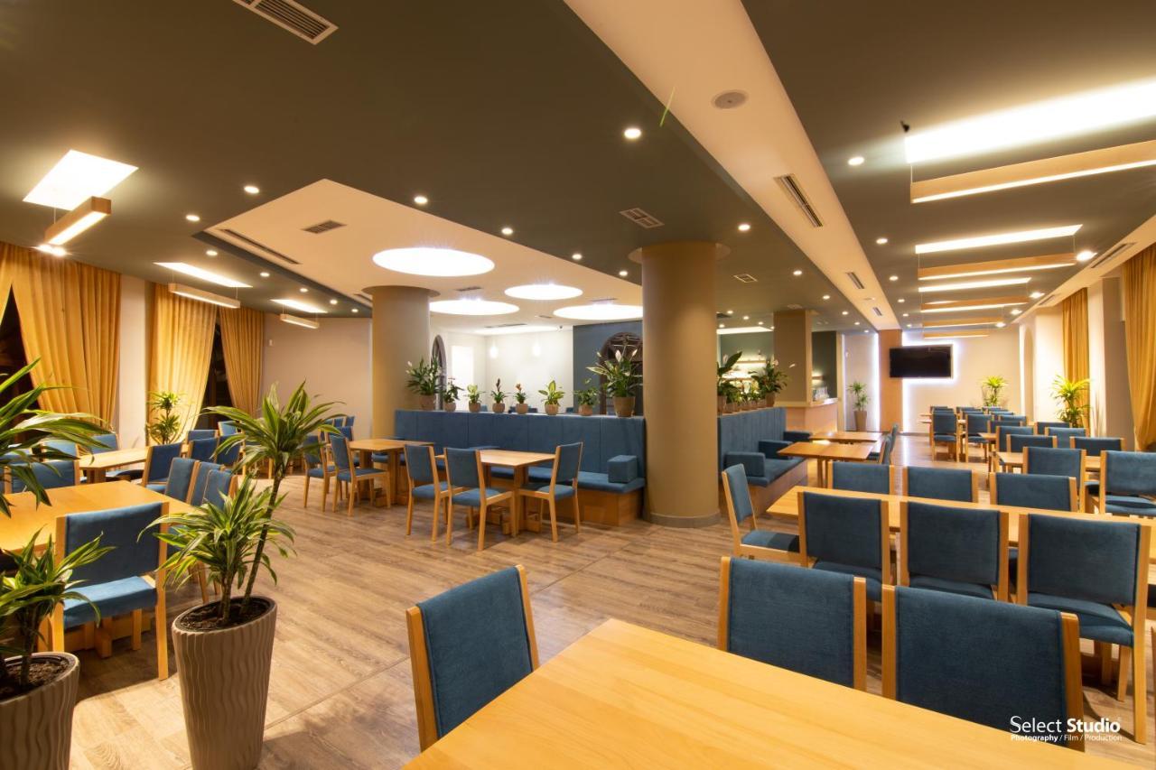 Sahati Hotel & Restaurant Корча Екстериор снимка